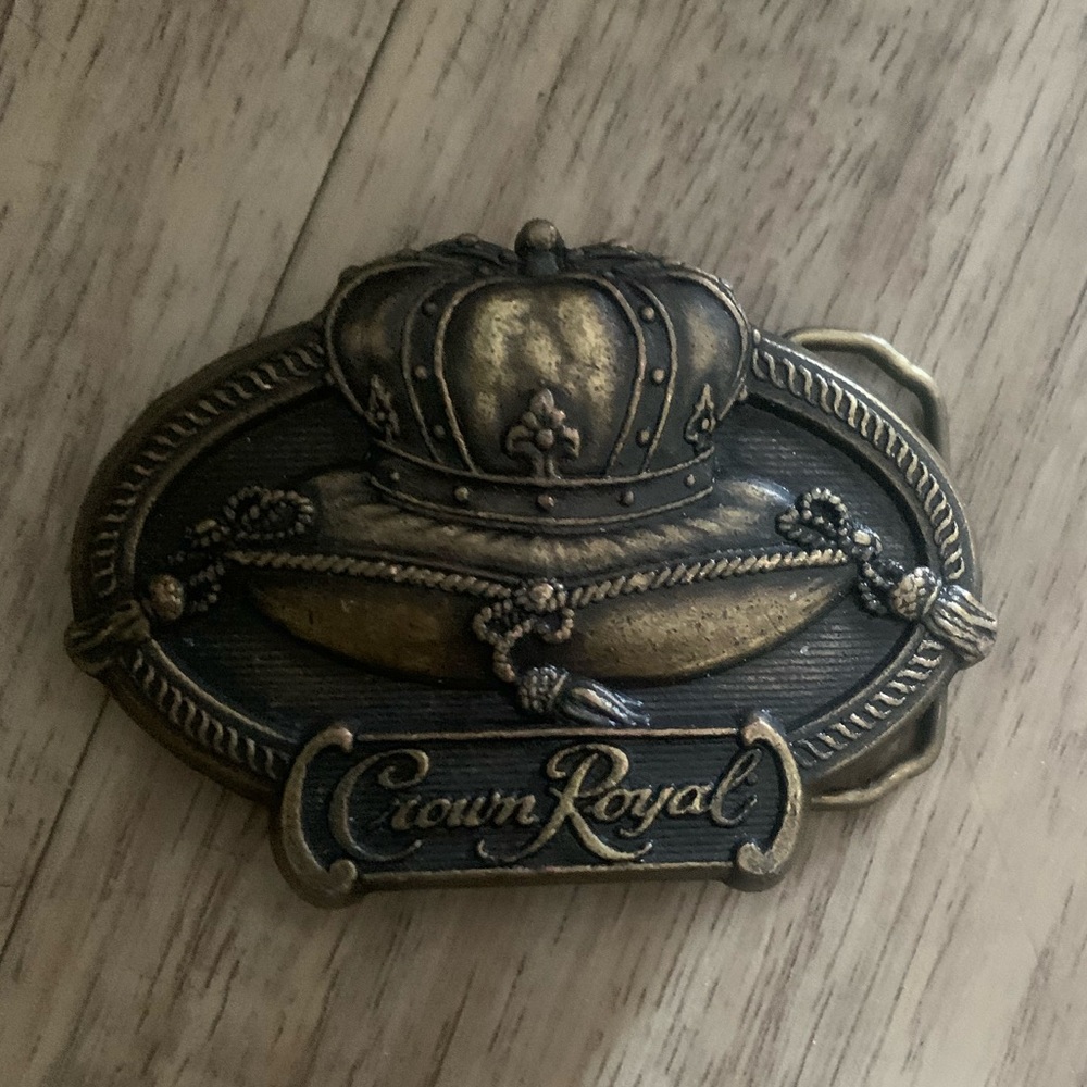 Crown Royal Branded Gold-Tone Cuff Links
